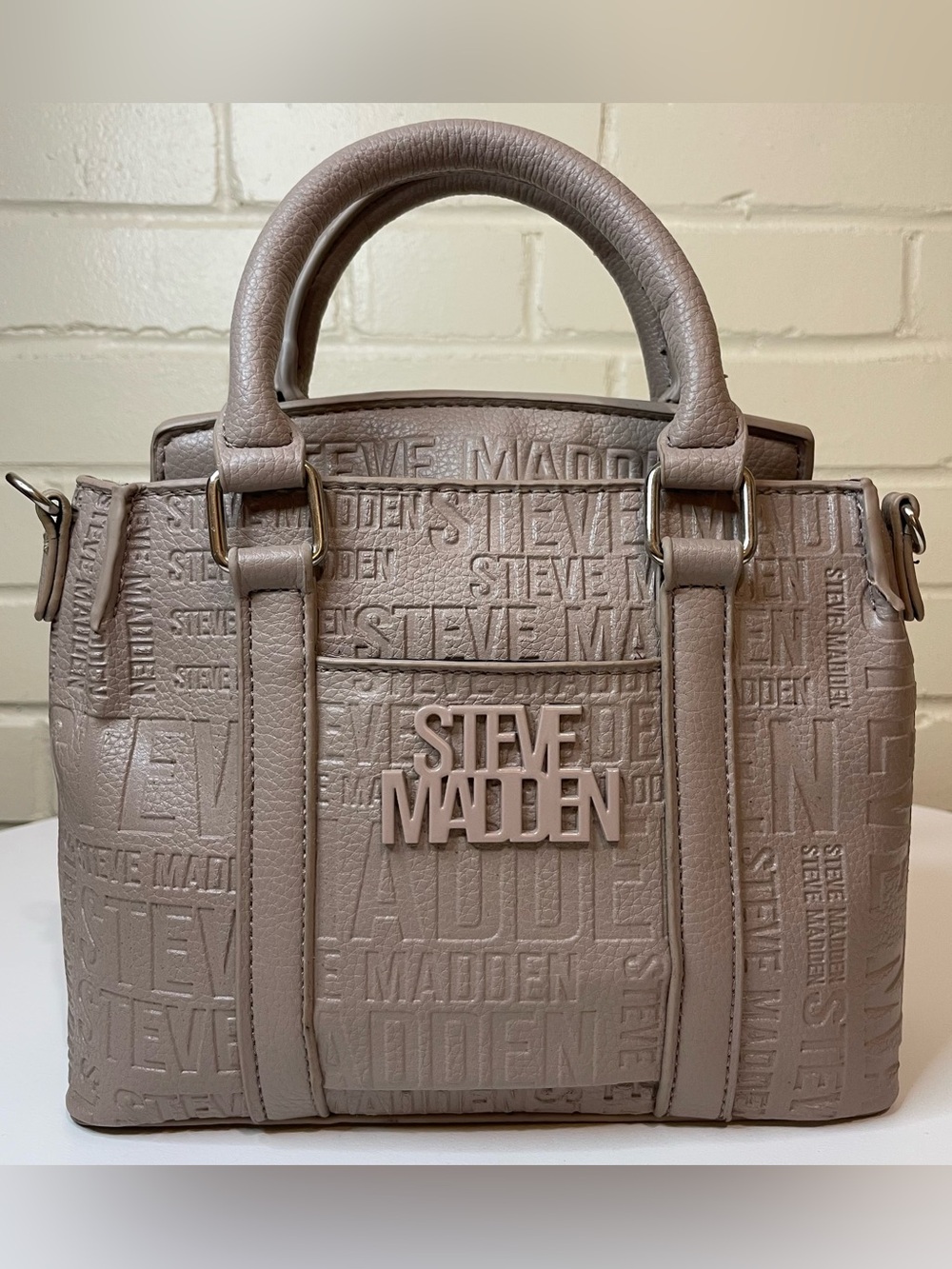 Steve Madden Embossed Logo Satchel in Taupe Beige! Purse!